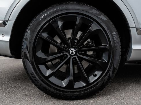 Certified 2023 Bentley Bentayga AWD/4WD image 15