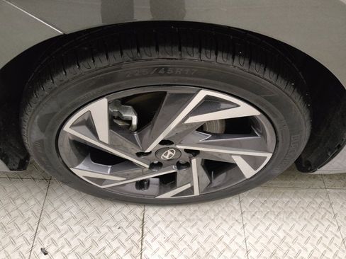 Used 2025 Hyundai Elantra Sport w/ Cargo Package FWD image 31