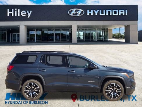 Used 2019 GMC Acadia SLT w/ Black Edition image 3