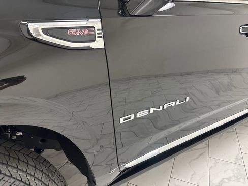 New 2026 GMC Yukon XL Denali w/ Sun & Power Step Package AWD/4WD image 33