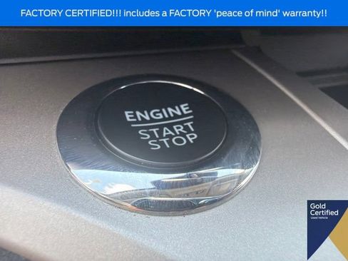 Used 2023 Ford Explorer XLT w/ Equipment Group 202A AWD/4WD image 39