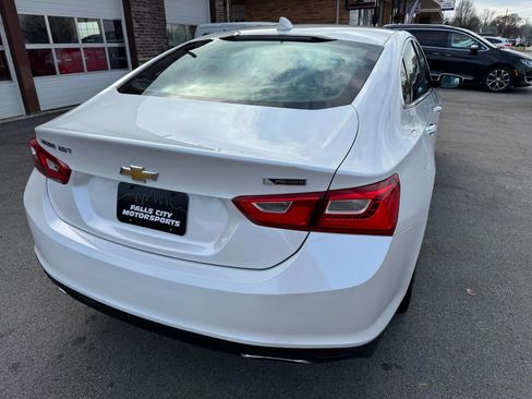 Used 2018 Chevrolet Malibu Premier image 12