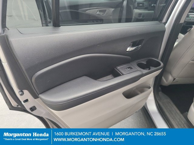 Used 2017 Honda Pilot EX-L image 17