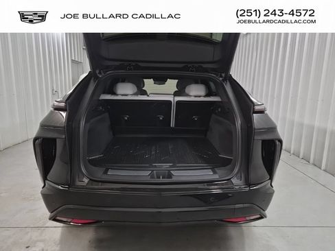 New 2026 Cadillac Lyriq Sport w/ LPO, Floor Liner Package AWD/4WD image 20