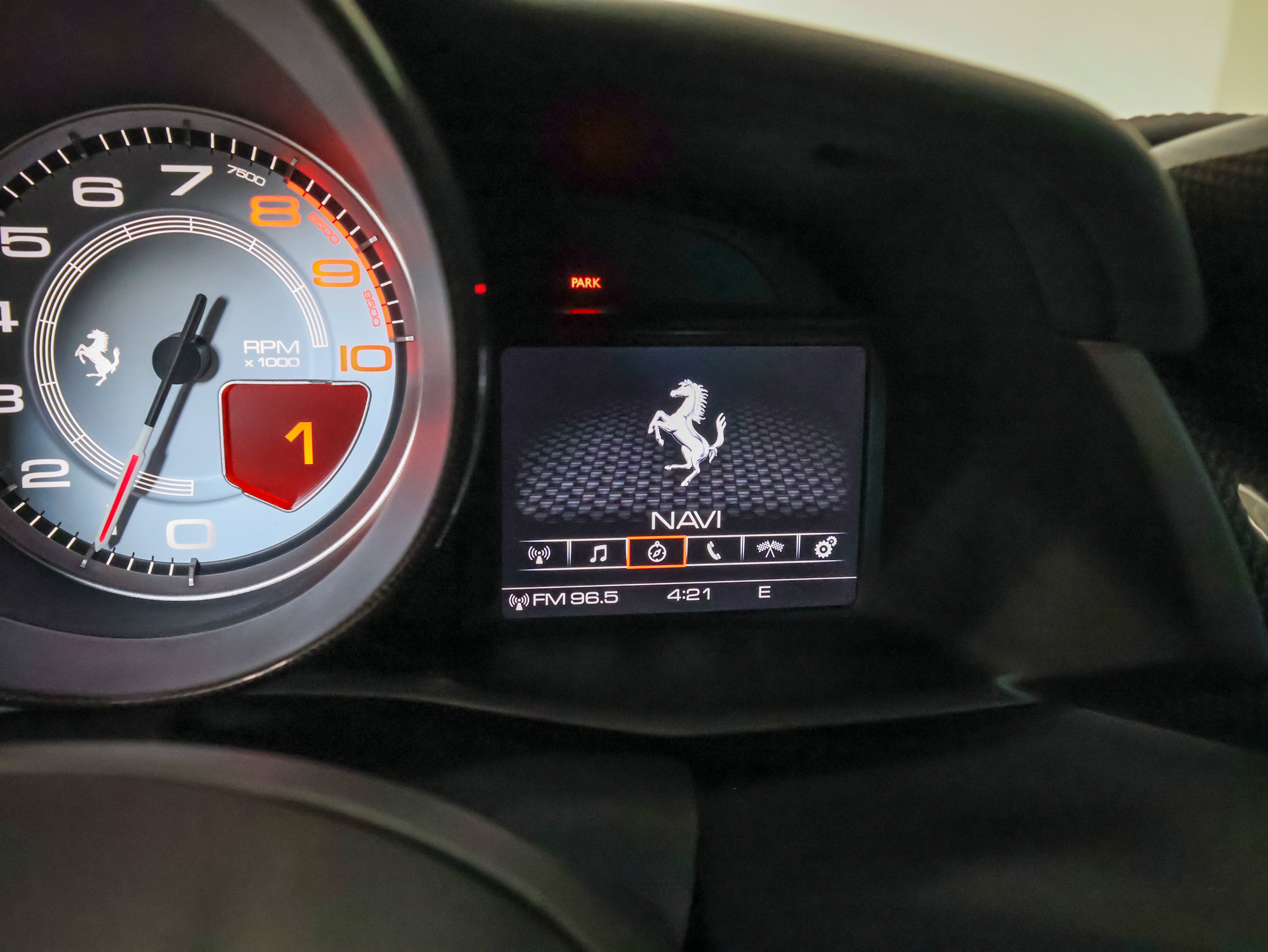 Used 2016 Ferrari 488 GTB RWD image 32