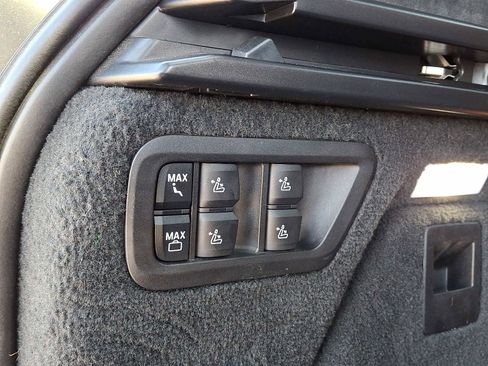 Used 2022 BMW X7 M50i AWD/4WD image 38