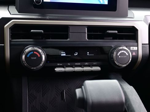 Used 2025 Toyota Tacoma SR5 image 20