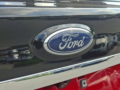 Used 2020 Ford Edge Titanium AWD/4WD image 28