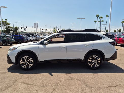 Used 2022 Subaru Outback Limited AWD/4WD image 4