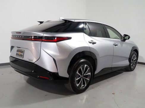 Used 2023 Lexus RZ 450e Premium w/ Technology Package image 6