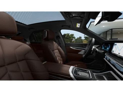 New 2026 BMW 750e xDrive w/ Executive Package AWD/4WD image 9