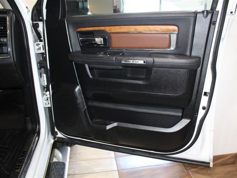 Used 2015 RAM 1500 Laramie Longhorn w/ Convenience Group AWD/4WD image 28