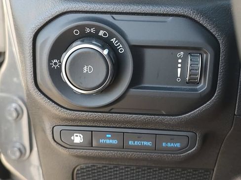 Used 2023 Jeep Wrangler Unlimited w/ Cold Weather Group AWD/4WD image 24