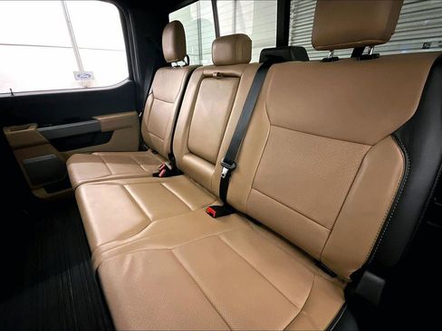 Used 2021 Ford F150 Lariat w/ Max Trailer Tow Package image 25