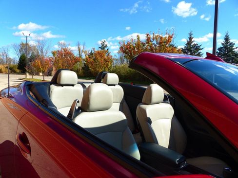 Used 2011 Lexus IS 250C w/ Luxury Pkg image 23