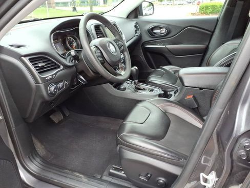 Used 2023 Jeep Cherokee Trailhawk w/ Trailer Tow Group AWD/4WD image 10