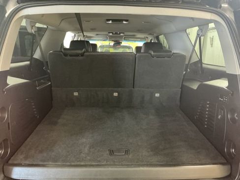 Used 2019 Chevrolet Suburban Premier image 43