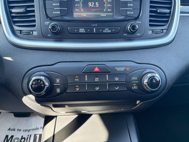 Used 2018 Kia Sorento LX AWD/4WD image 27