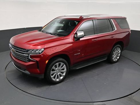 Used 2021 Chevrolet Tahoe Premier w/ Premium Package RWD image 12