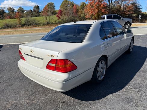 Used 2003 Lexus LS 430 image 7