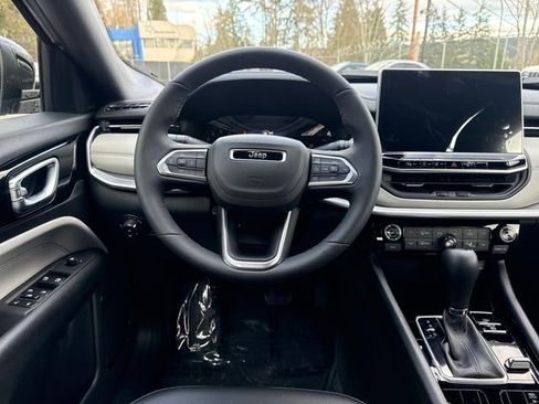 New 2026 Jeep Compass Limited image 17