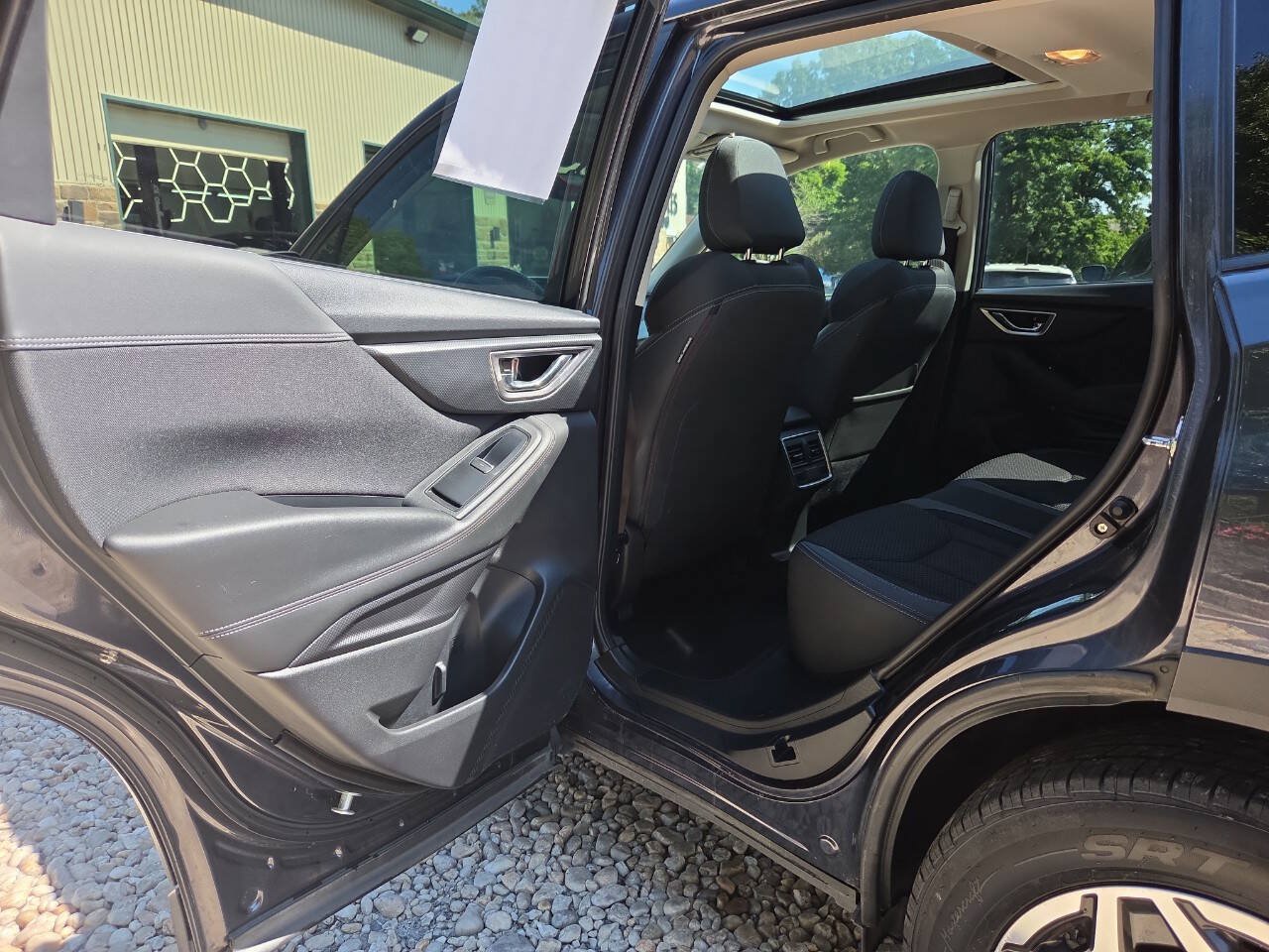Used 2019 Subaru Forester Premium w/ Popular Package #1 AWD/4WD image 18
