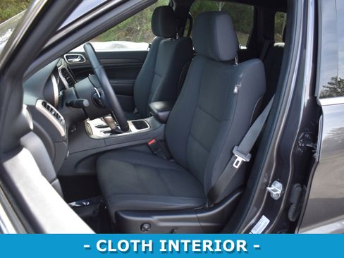 Used 2016 Jeep Grand Cherokee Laredo w/ Quick Order Package 23E image 8