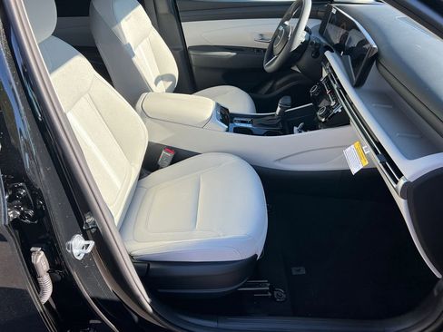 New 2026 Hyundai Tucson SEL image 13