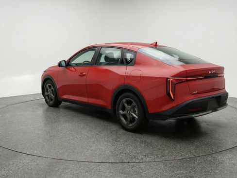 Used 2025 Kia K4 LXS image 6