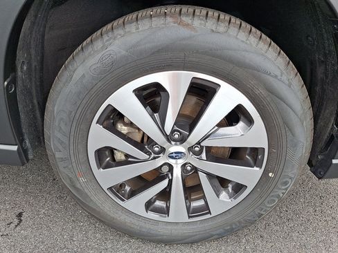 Certified 2025 Subaru Outback Premium AWD/4WD image 10