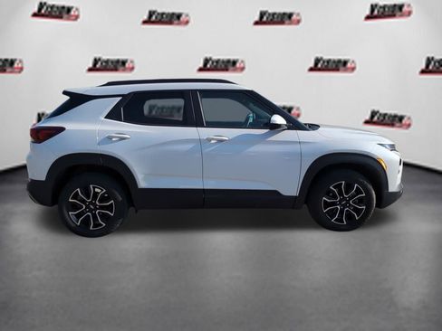 Used 2023 Chevrolet TrailBlazer ACTIV w/ Technology Package FWD image 41