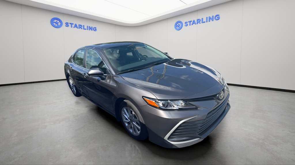 Used 2024 Toyota Camry LE w/ Convenience Package FWD image 4