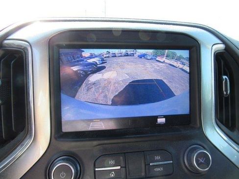 Used 2021 Chevrolet Silverado 1500 LT w/ Safety Package II AWD/4WD image 37