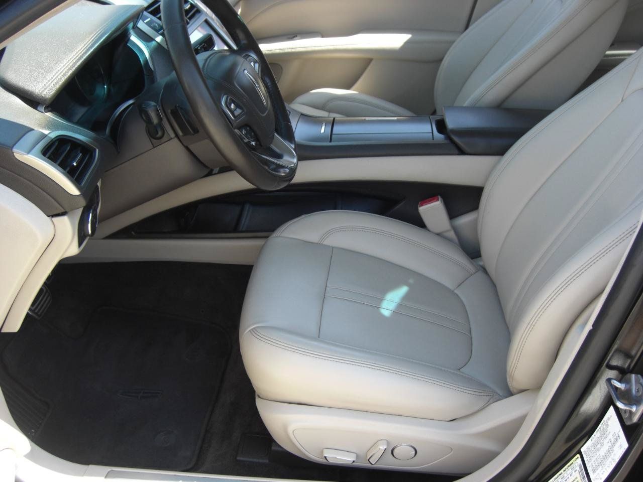 Used 2018 Lincoln MKZ Premiere w/ Magnetic Appearance Package FWD image 18