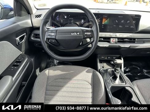 Certified 2025 Kia K4 EX image 3