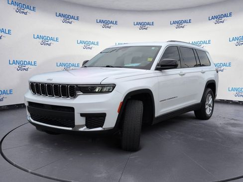 Used 2021 Jeep Grand Cherokee L Laredo w/ Luxury Tech Group I RWD image 11