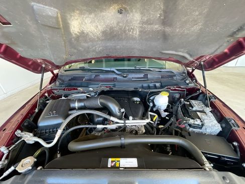 Used 2019 RAM 1500 Big Horn image 25