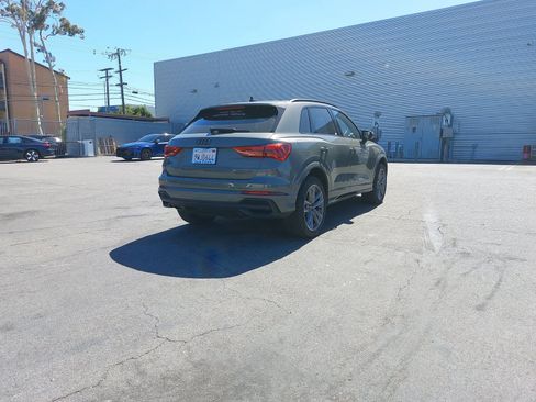 Used 2025 Audi Q3 2.0T Premium w/ Convenience Package AWD/4WD image 3