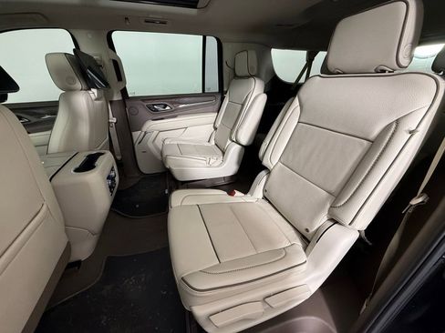 Used 2021 GMC Yukon XL Denali w/ Denali Ultimate Package image 13