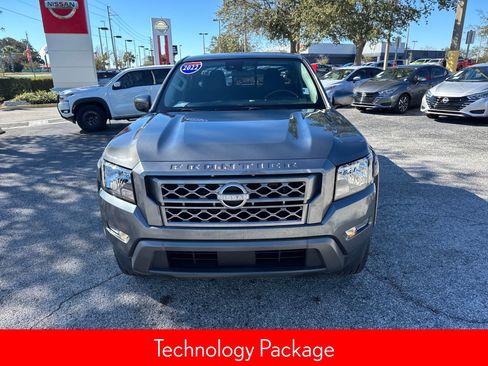 Certified 2022 Nissan Frontier SV image 3