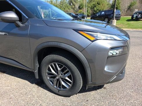 Used 2021 Nissan Rogue S FWD image 25