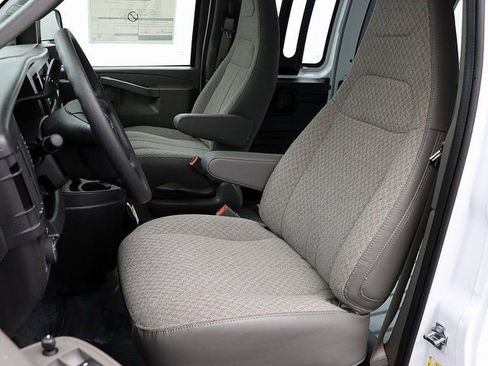 New 2026 GMC Savana 2500 w/ Driver Convenience Package RWD image 9