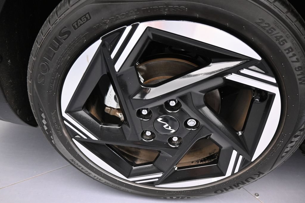 Used 2025 Kia K4 EX FWD image 39