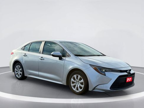 Used 2024 Toyota Corolla LE FWD image 7