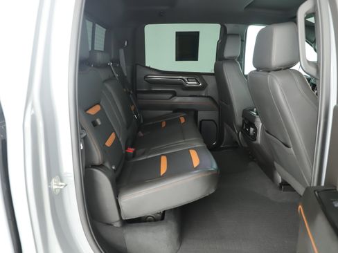 Used 2024 GMC Sierra 1500 AT4 w/ AT4 Preferred Package AWD/4WD image 25