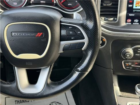 Used 2018 Dodge Charger R/T image 36
