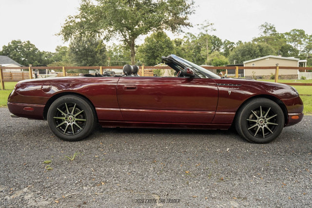 Used 2002 Ford Thunderbird RWD image 9