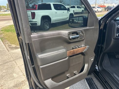 Used 2022 GMC Sierra 1500 Denali w/ Denali Premium Package image 7