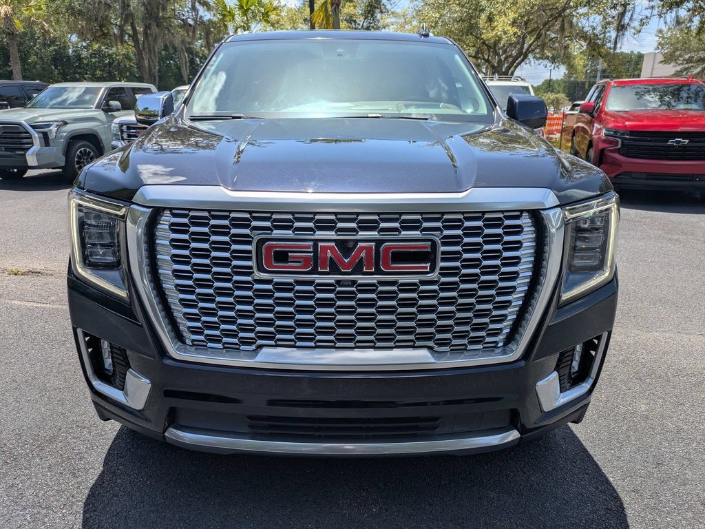 Used 2023 GMC Yukon Denali RWD image 9