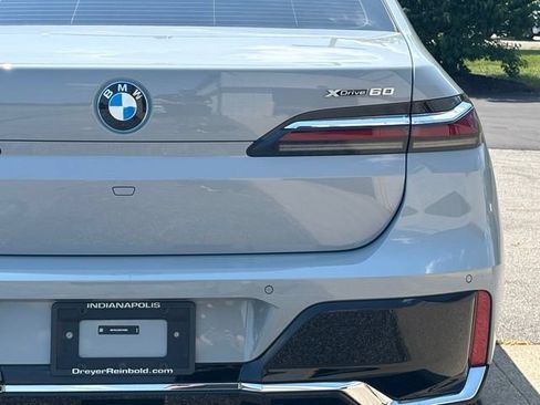 Certified 2024 BMW i7 xDrive60 AWD/4WD image 7